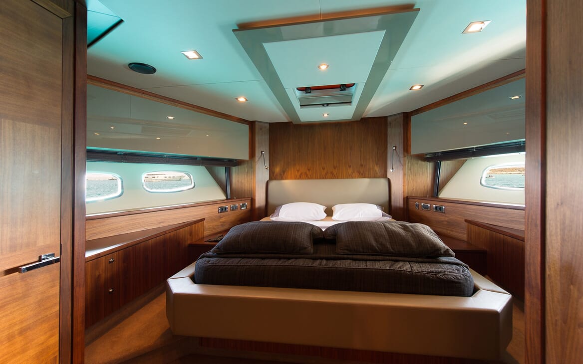 Motor Yacht ALVIUM Double Stateroom