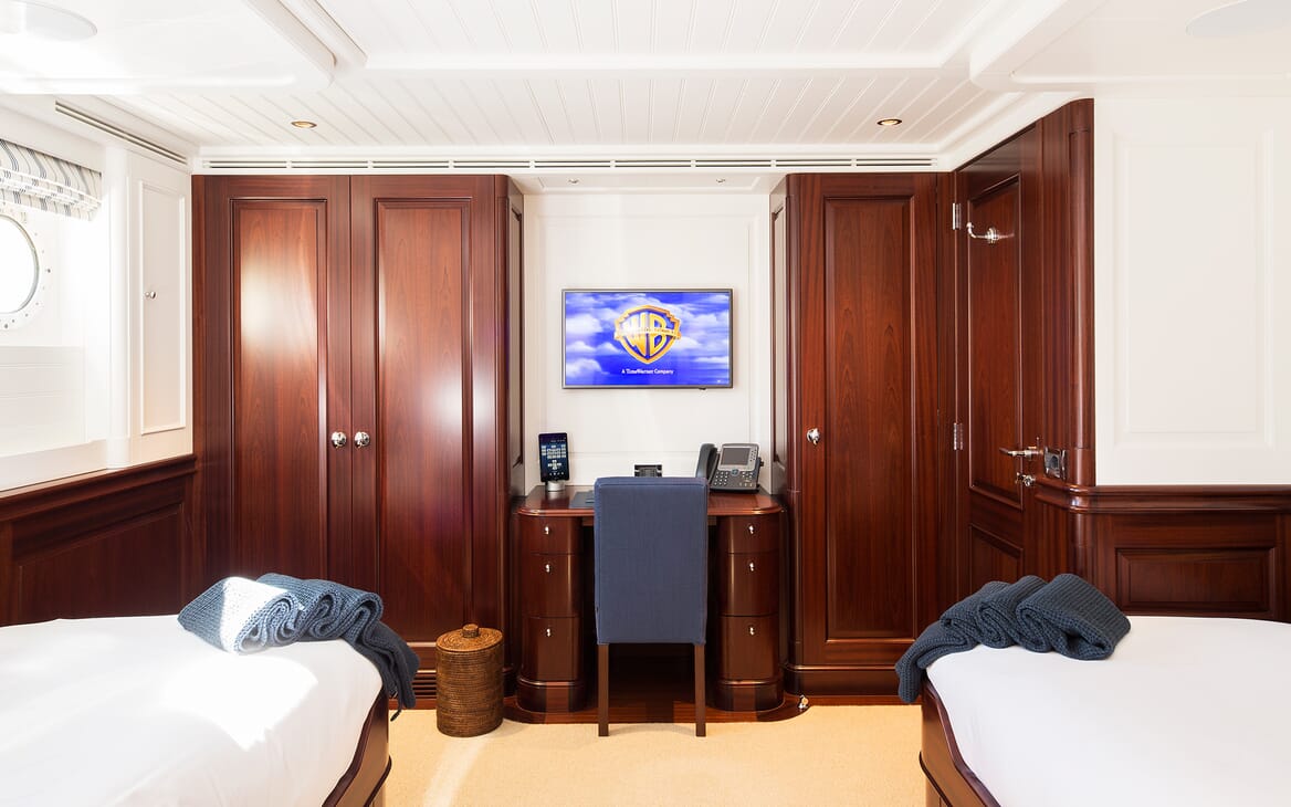 Motor Yacht Soprano twin stateroom
