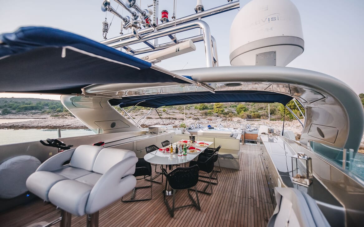 Motor Yacht ONE BLUE Sun Deck Dining Table