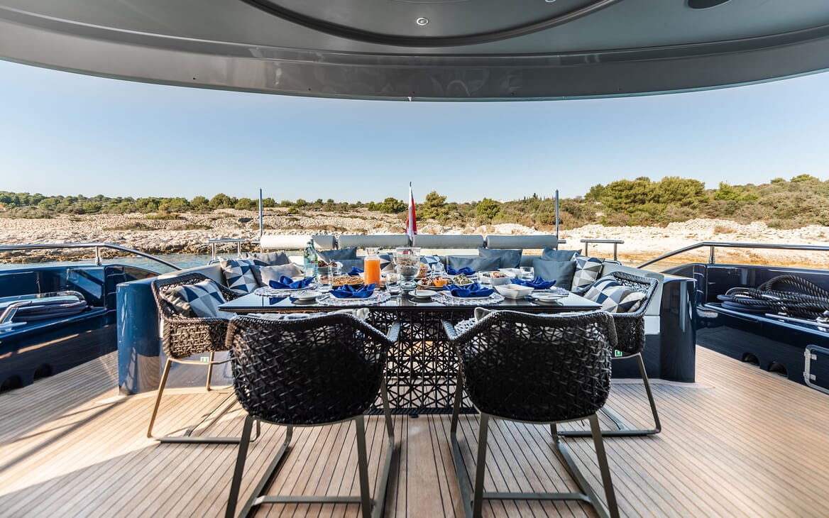 Motor Yacht ONE BLUE Main Aft Deck Dining Set Up