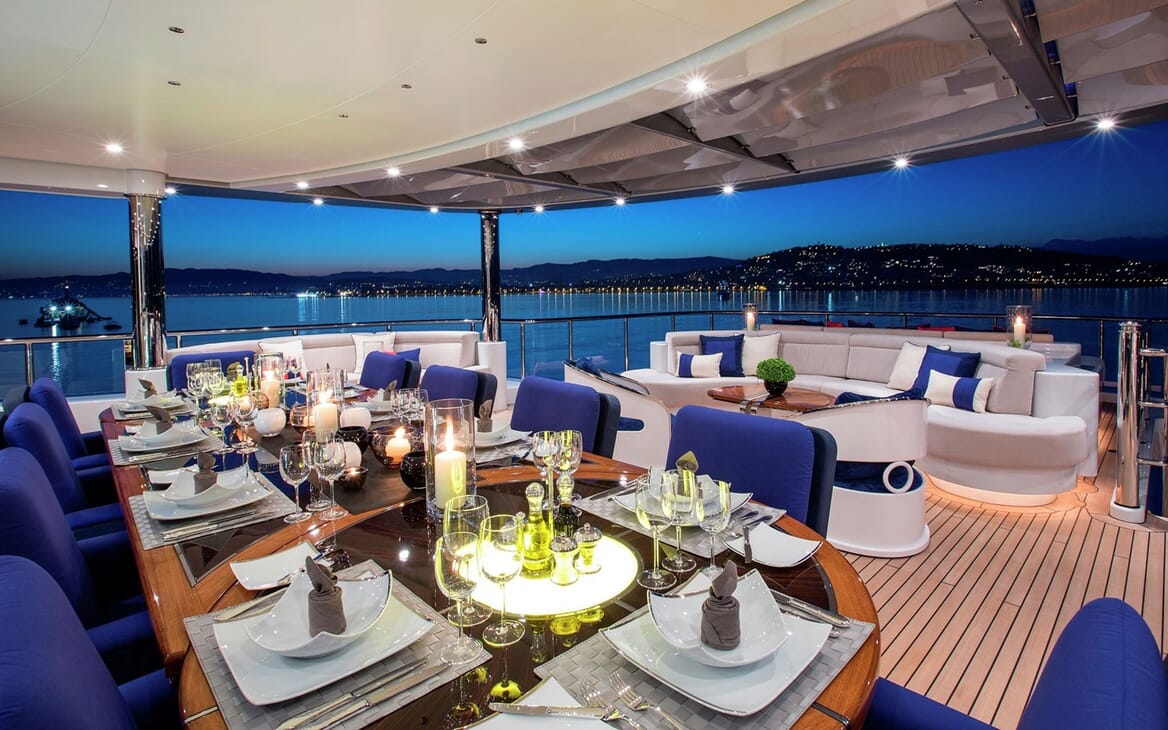 Motor Yacht ARIENCE Aft Deck Dining