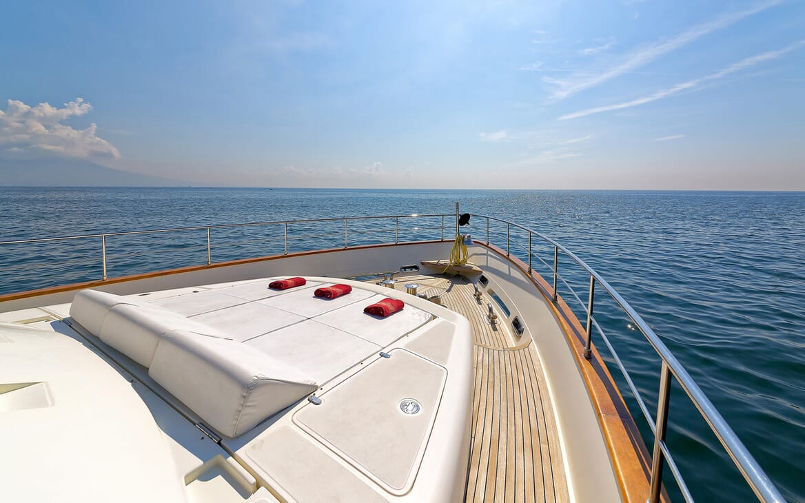 Motor Yacht Anne Marie foredeck