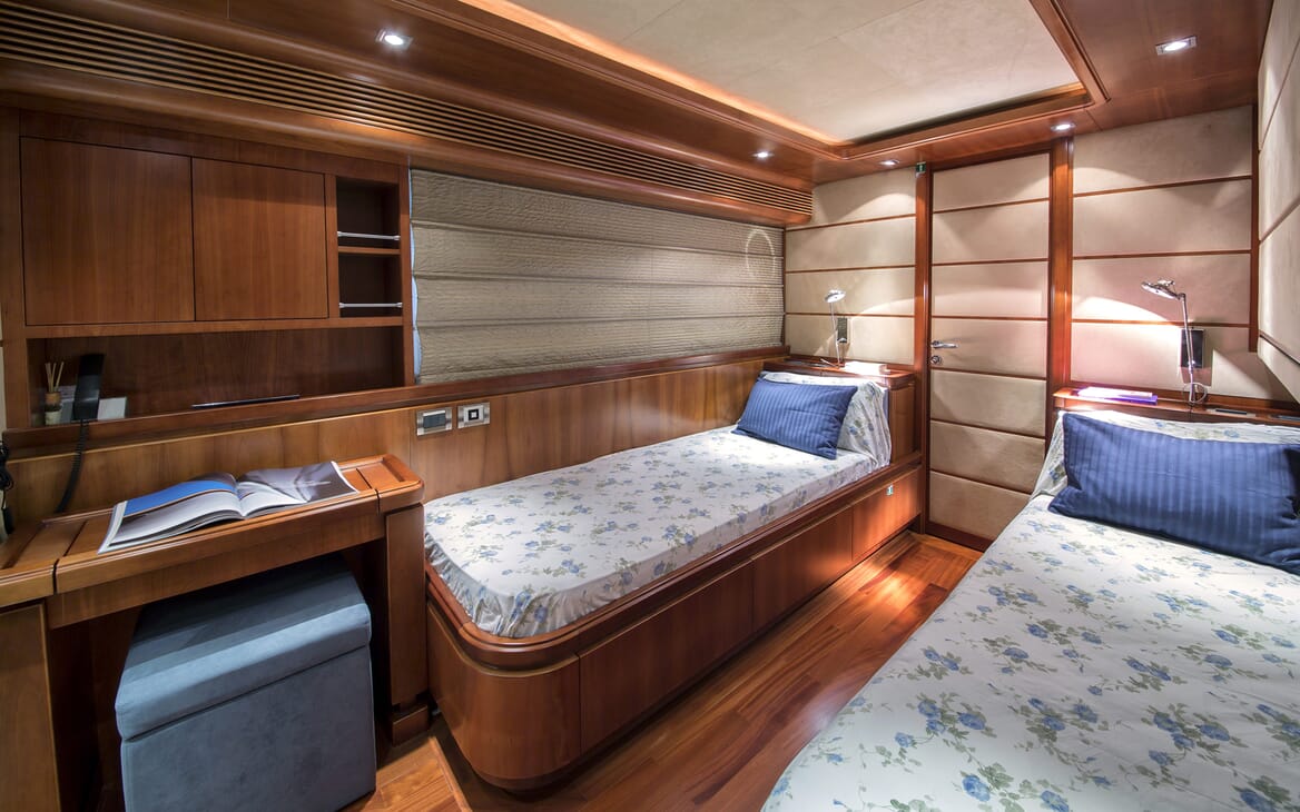 Motor Yacht Anne Marie twin cabin