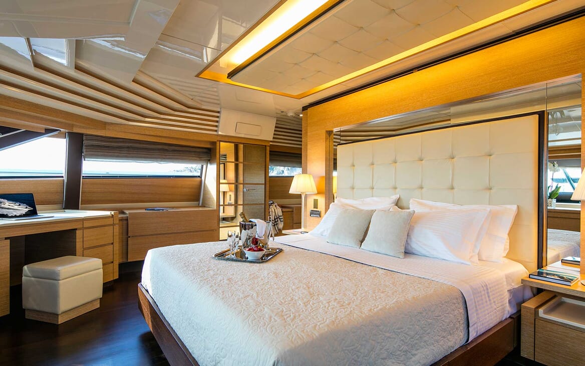 Motor Yacht Rini double cabin