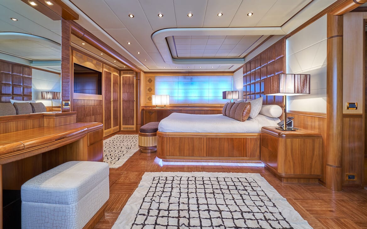 Motor Yacht SHANE Master Stateroom 2