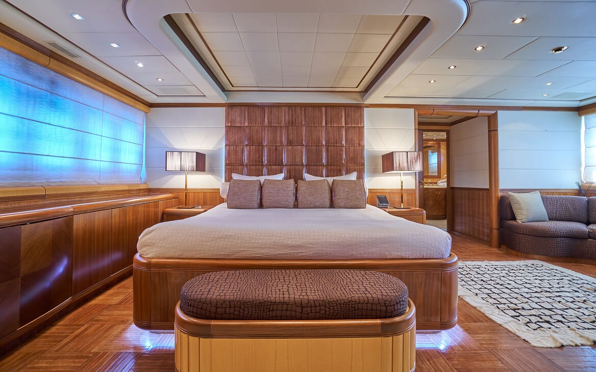 Motor Yacht SHANE Master Stateroom