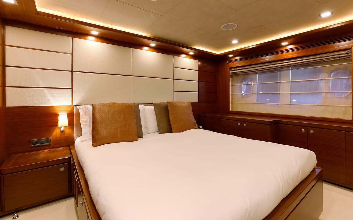 Motor Yacht Robusto Guest Double Stateroom