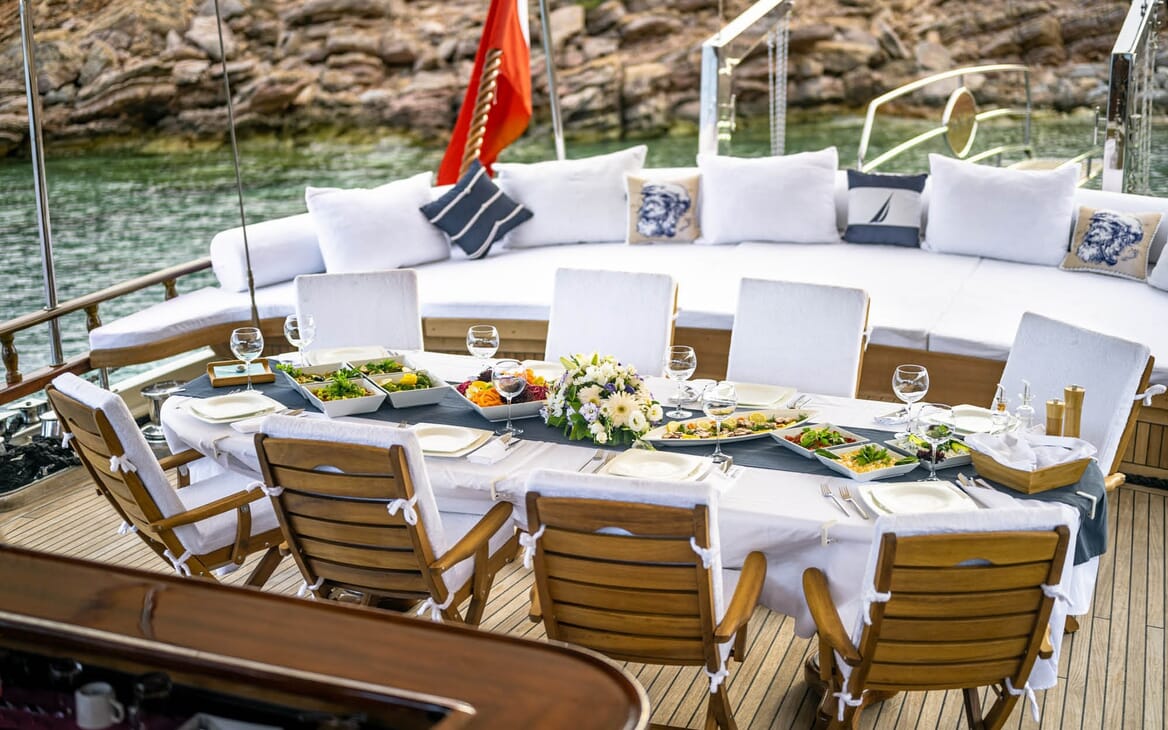 Estrella de mar luxury yacht charter