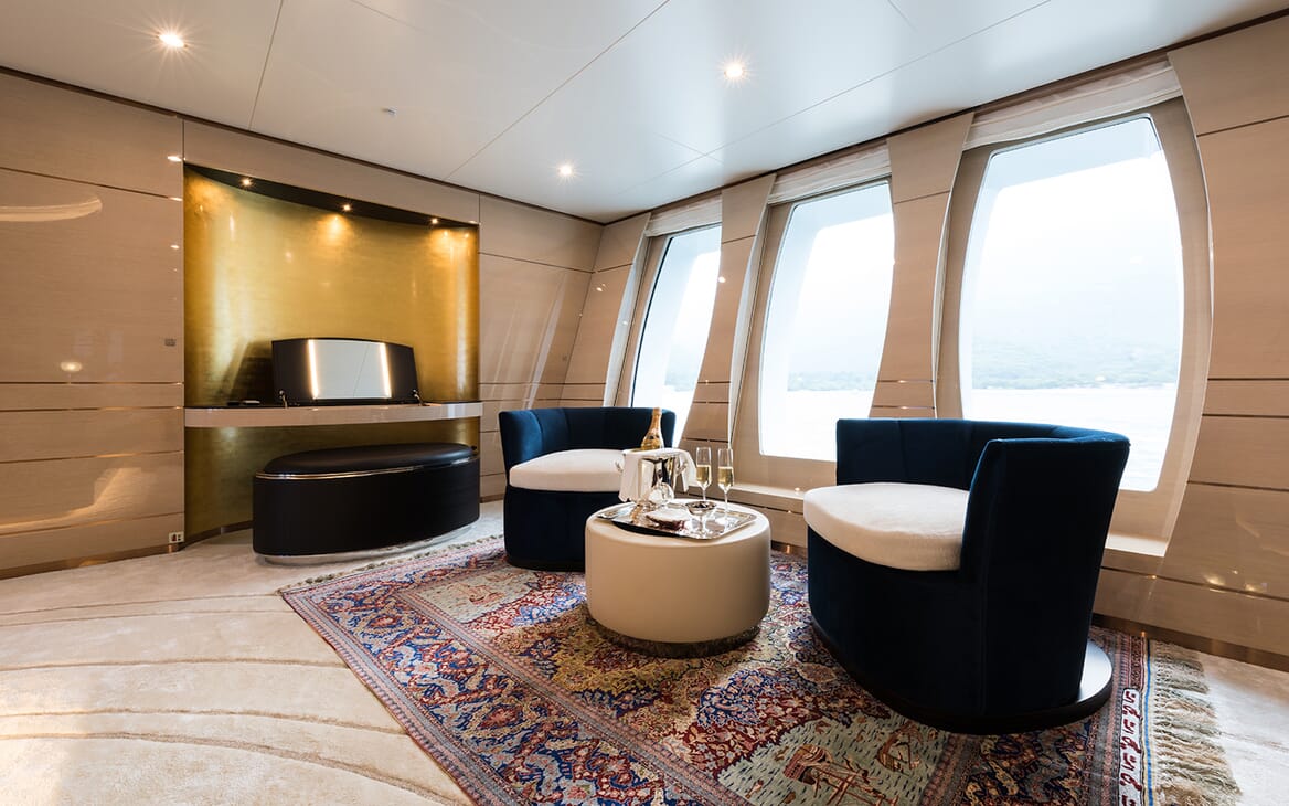 Motor Yacht Quaranta interior design