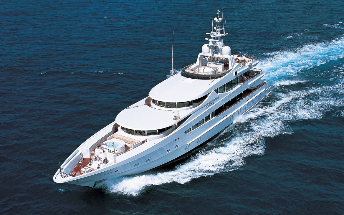 Motor Yacht Sunrise underway