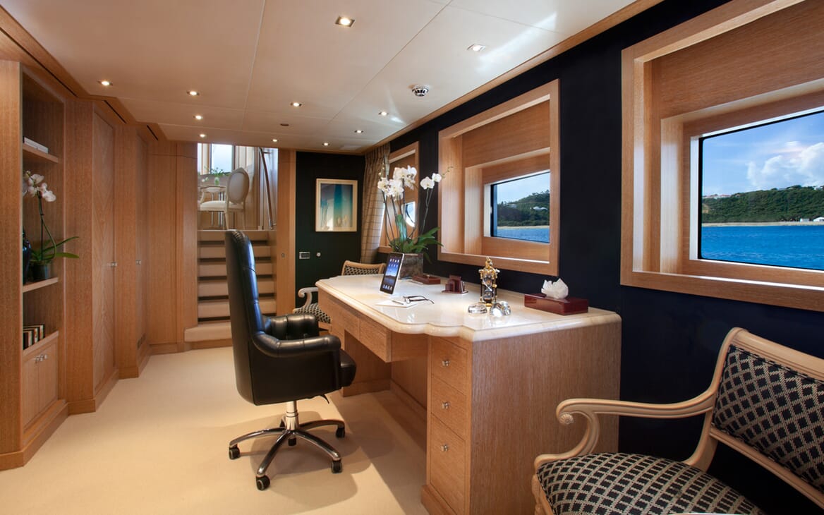 Motor Yacht Sunrise office