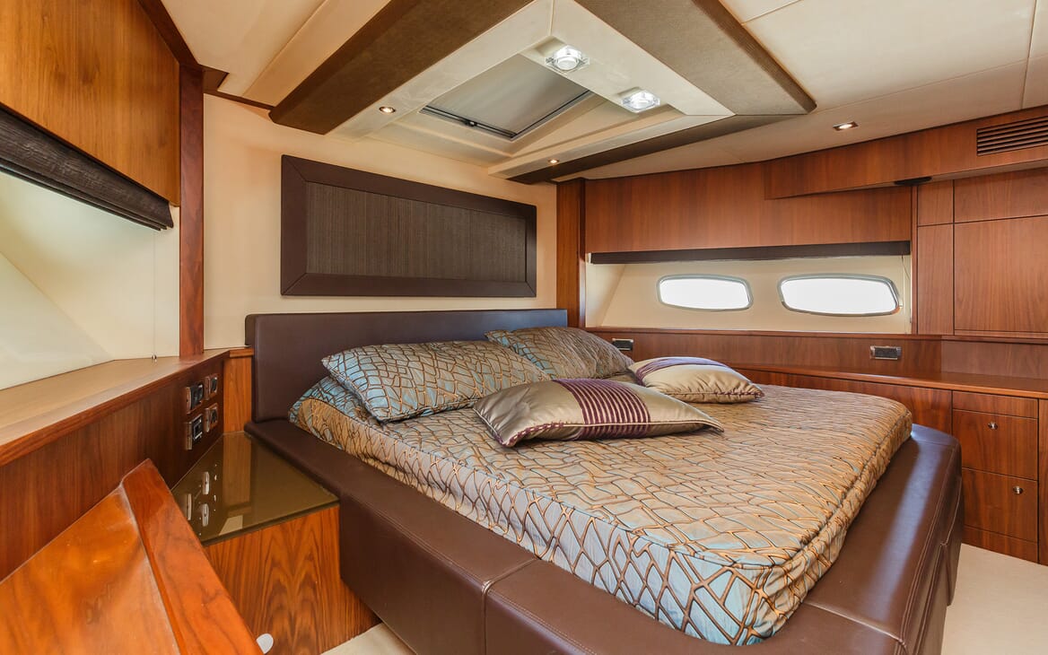 Motor Yacht The Best Way Double Stateroom