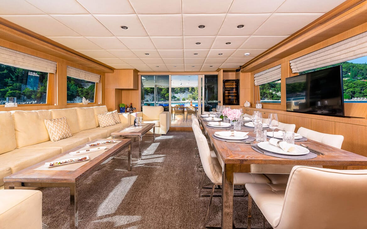 Motor Yacht GRACE Main Salon Dining Table