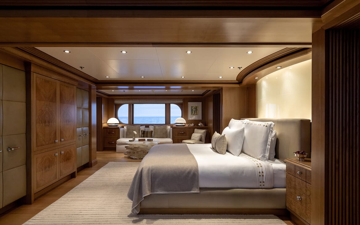 Motor Yacht HELIOS Master Stateroom