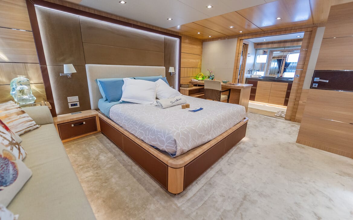 Motor Yacht DON MICHELE VIP Stateroom