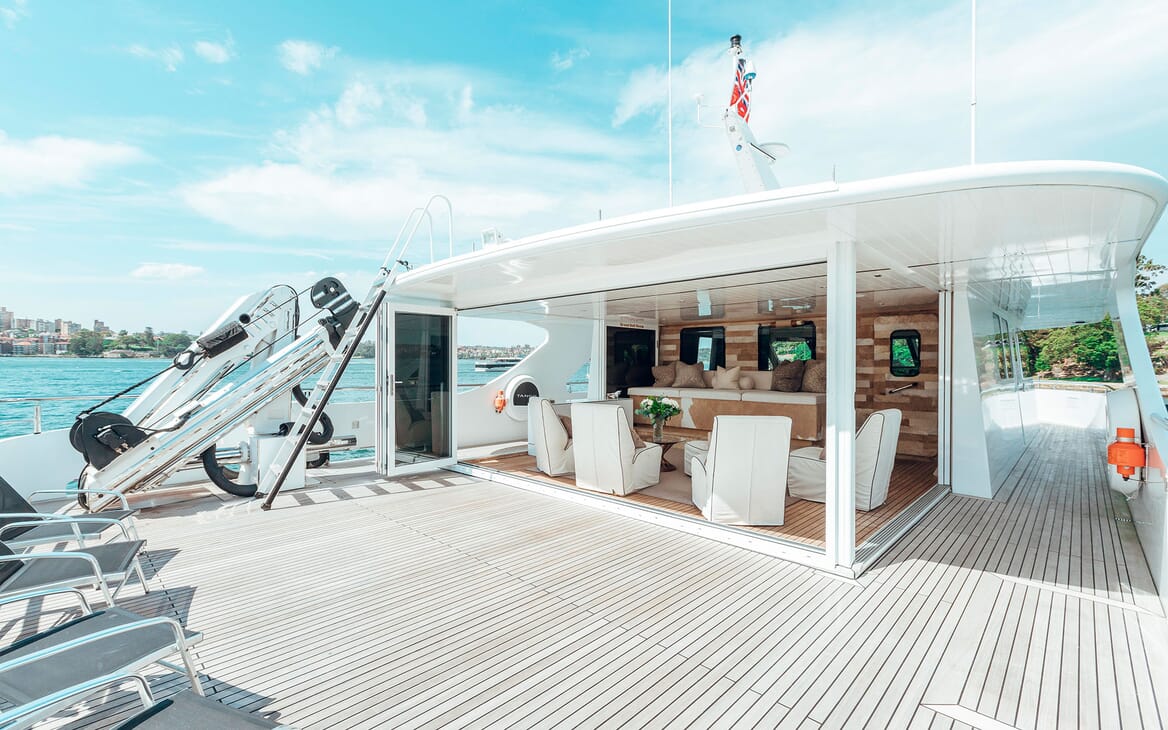 Motor Yacht Tango sun deck
