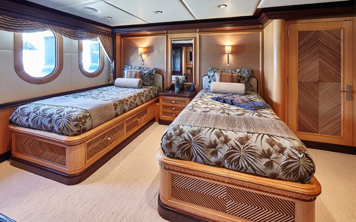 Motor Yacht COCOA BEAN Guest Twin Stateroom