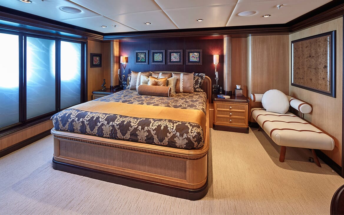 Motor Yacht COCOA BEAN VIP Double Guest Stateroom