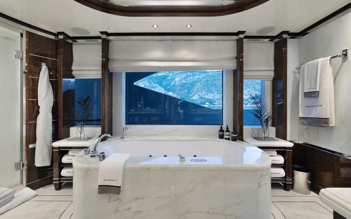 Motor Yacht 11.11 Aft Swimming Pool