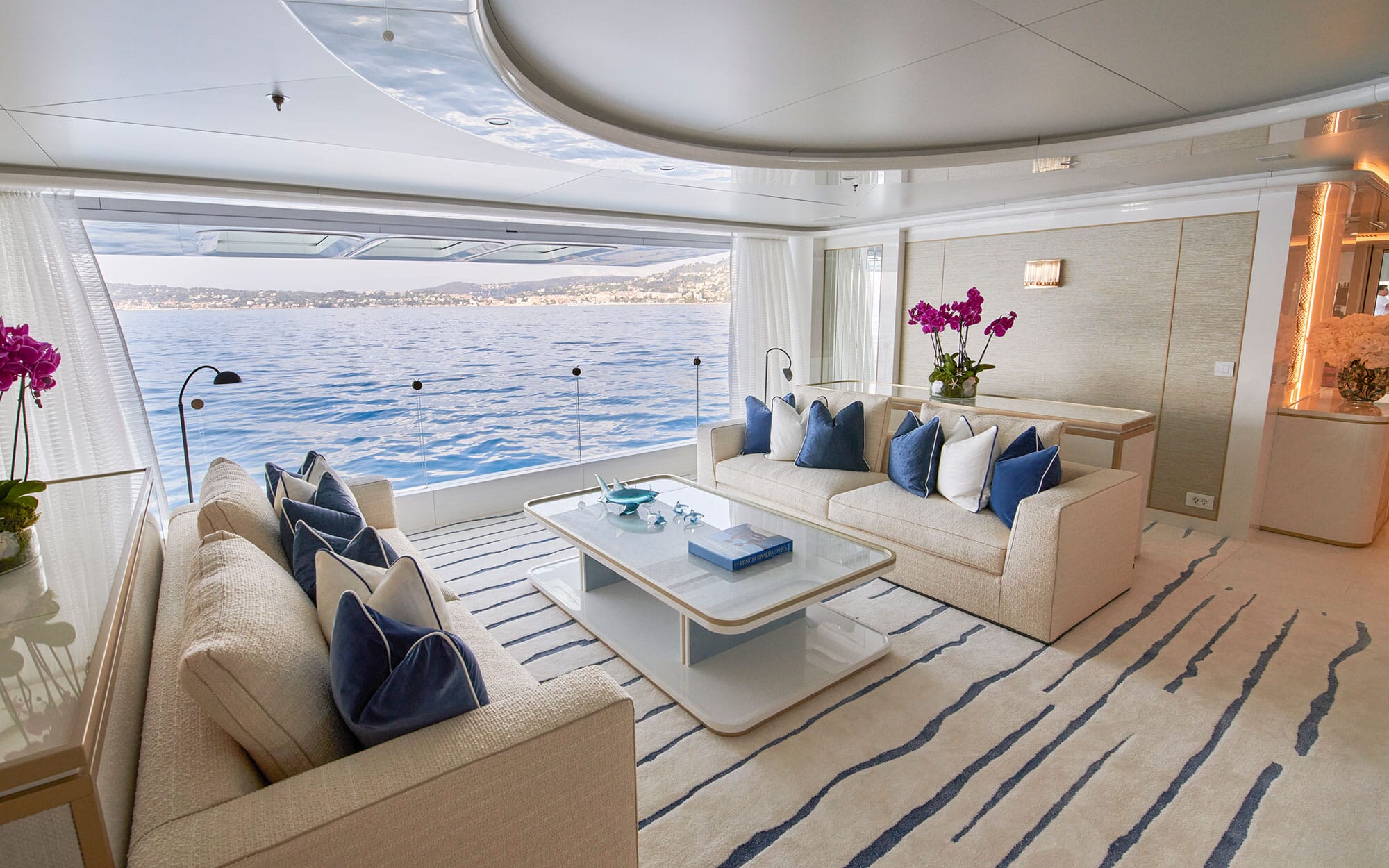 CORAL OCEAN - Motor Yacht for Charter | Ocean Independence CORAL OCEAN - Motor Yacht for Charter | Ocean Independence