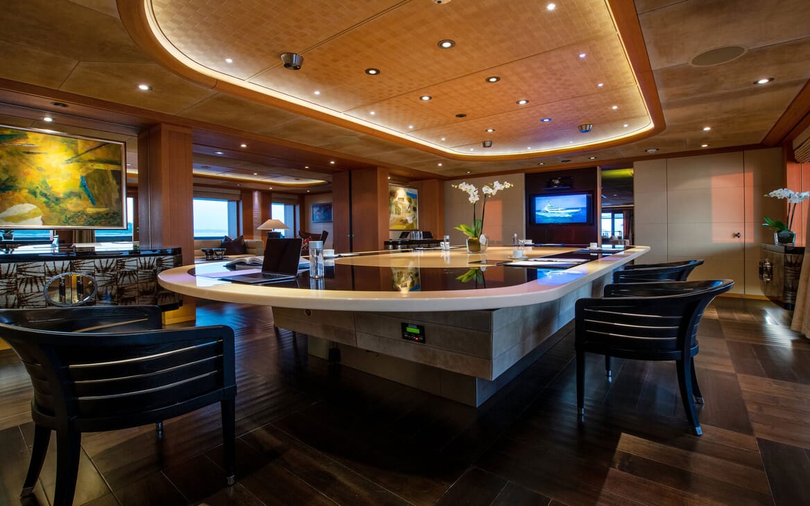 Motor Yacht SUNRAYS Lower Aft Deck Jacuzzi