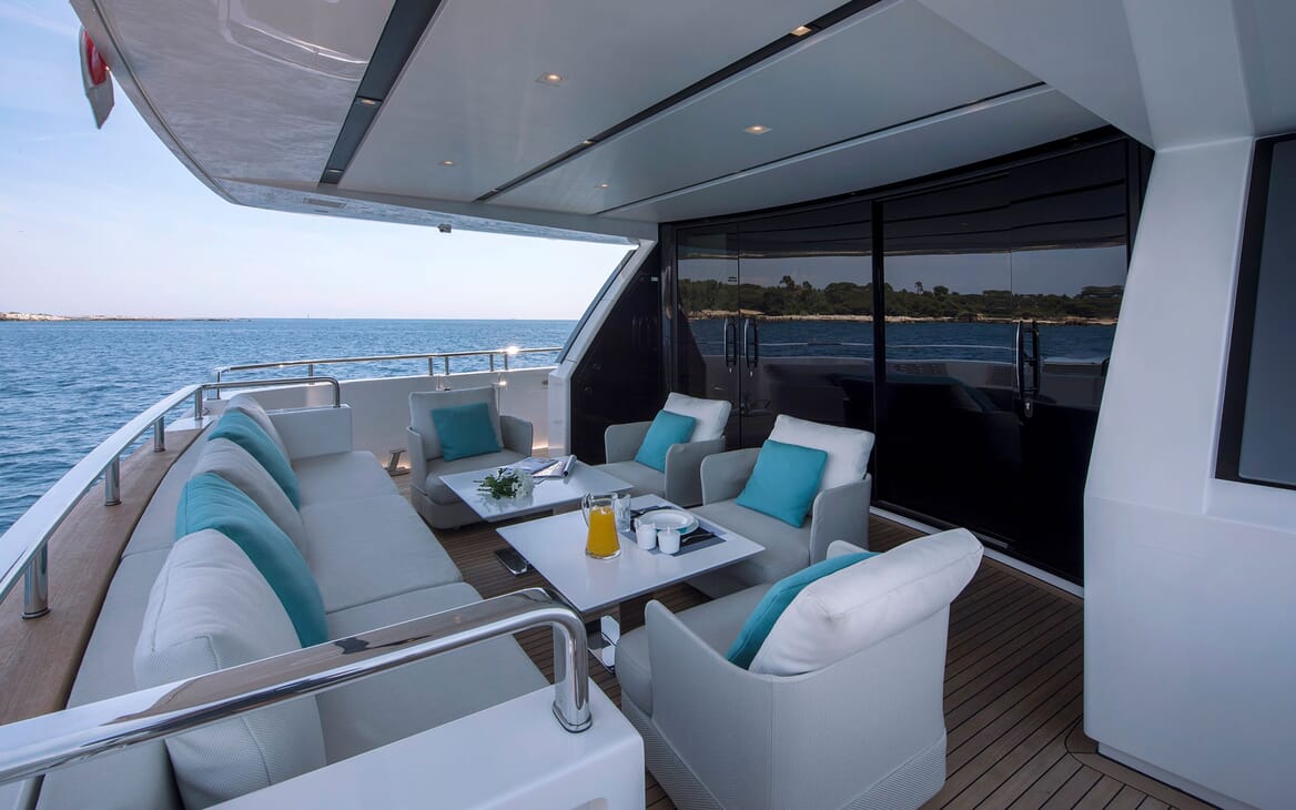 Motor Yacht SABBATICAL Main Aft Deck Seating