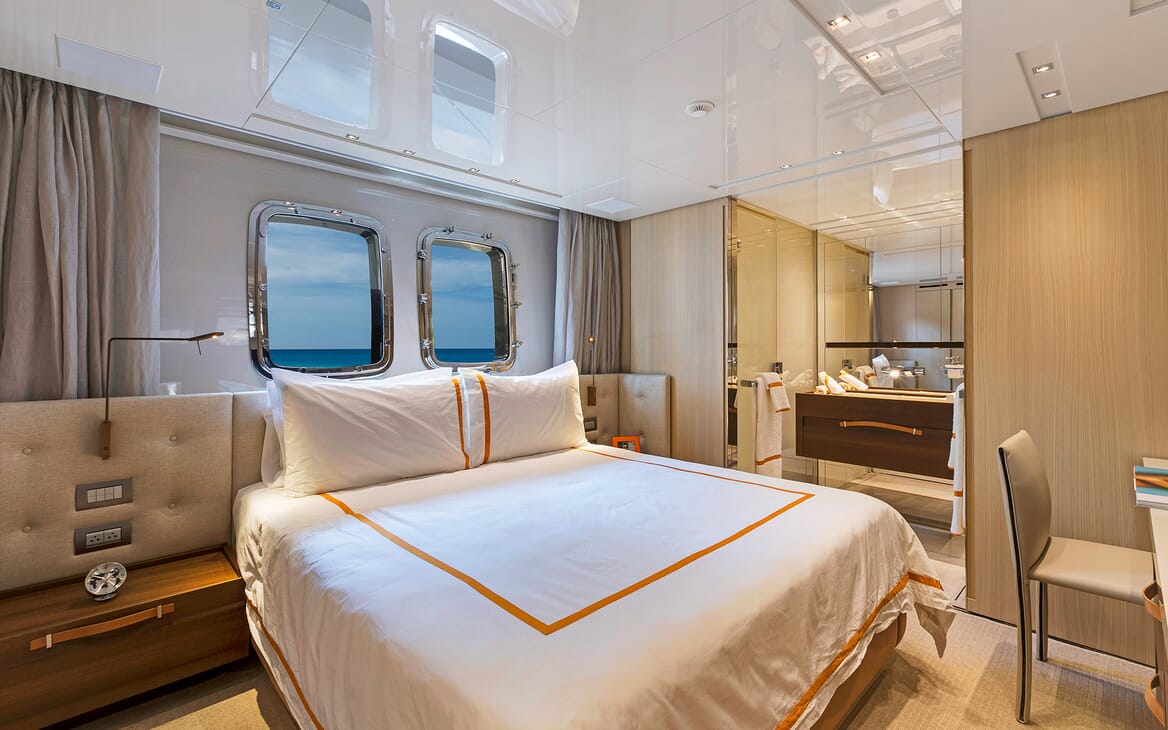 Motor Yacht Freddy double cabin