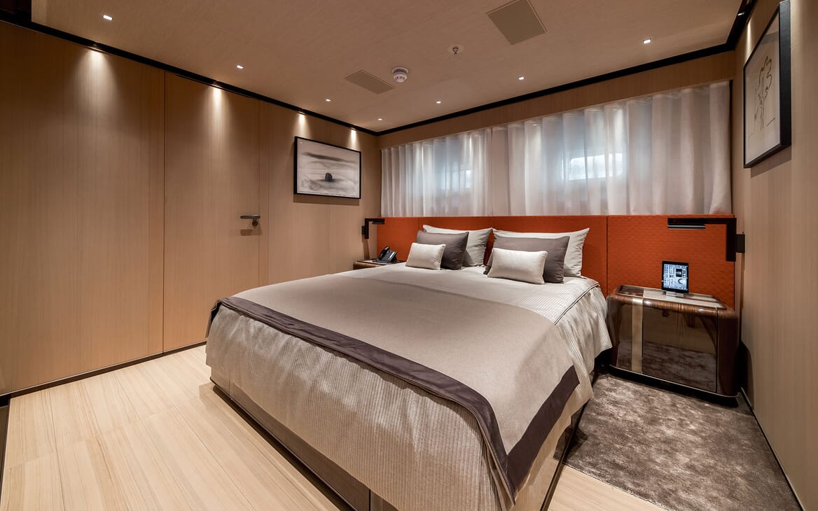Motor Yacht VERTIGE Guest Double Stateroom