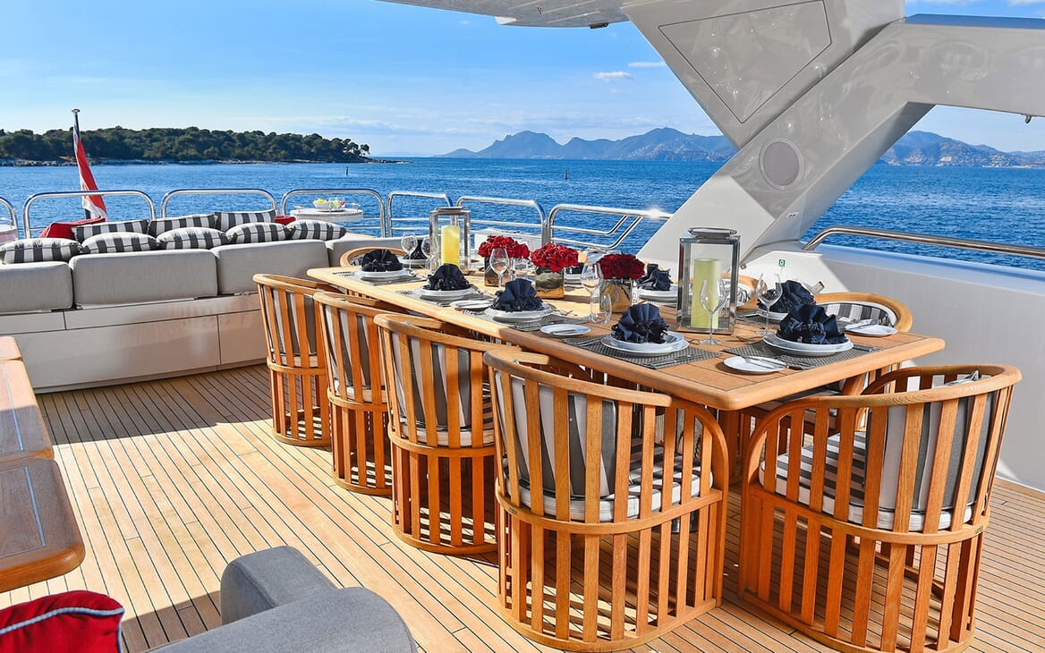Motor Yacht EMOJI Sun Deck Dining Setup