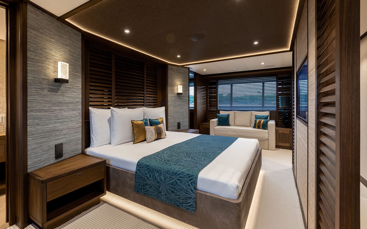 Motor Yacht MANA Double Stateroom