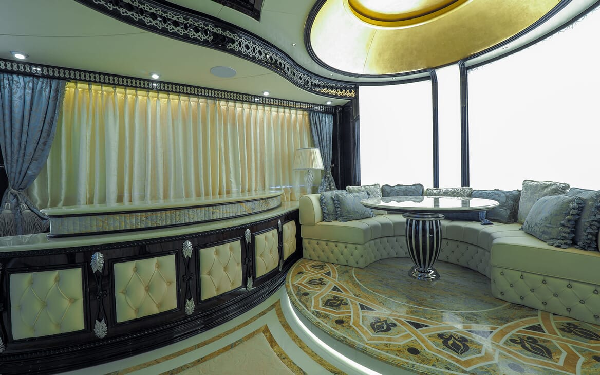 Motor Yacht ELEMENTS Master Stateroom Seating