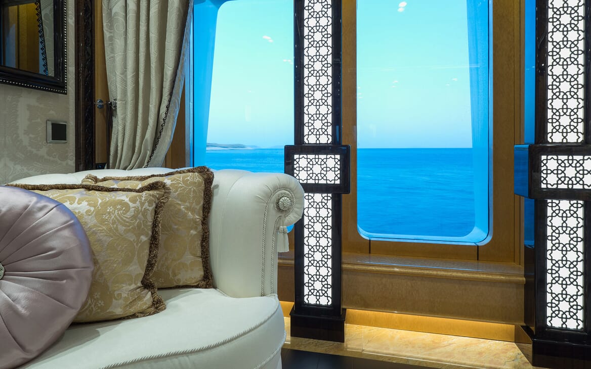 Motor Yacht ELEMENTS Stateroom View