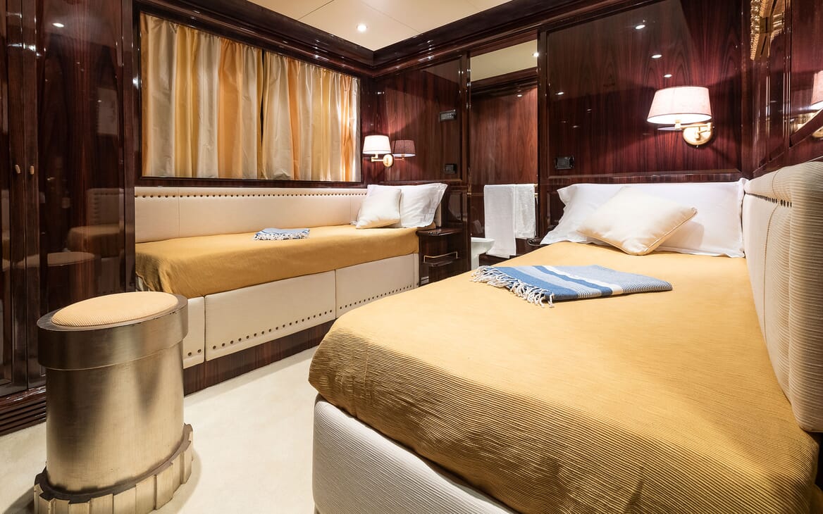 Motor Yacht BLUE MAGIC Twin Guest Stateroom 3