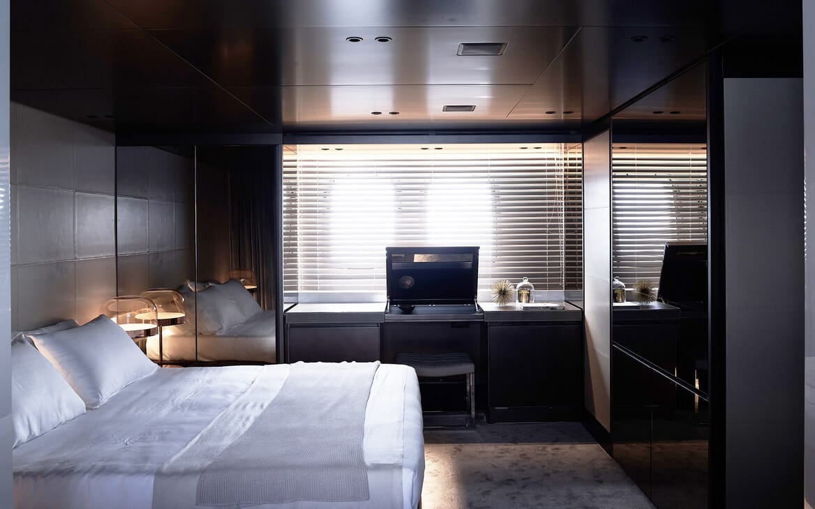Motor Yacht Ozone Guest Stateroom