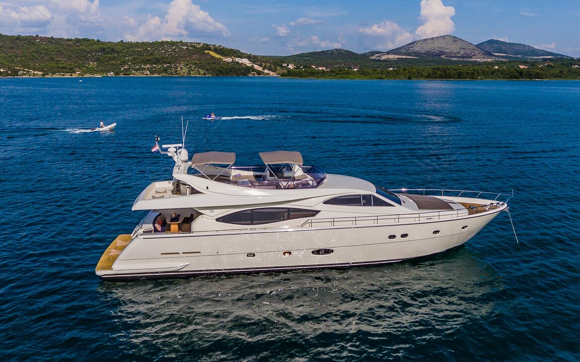 Motor Yacht Quo Vadis I Side on Profile