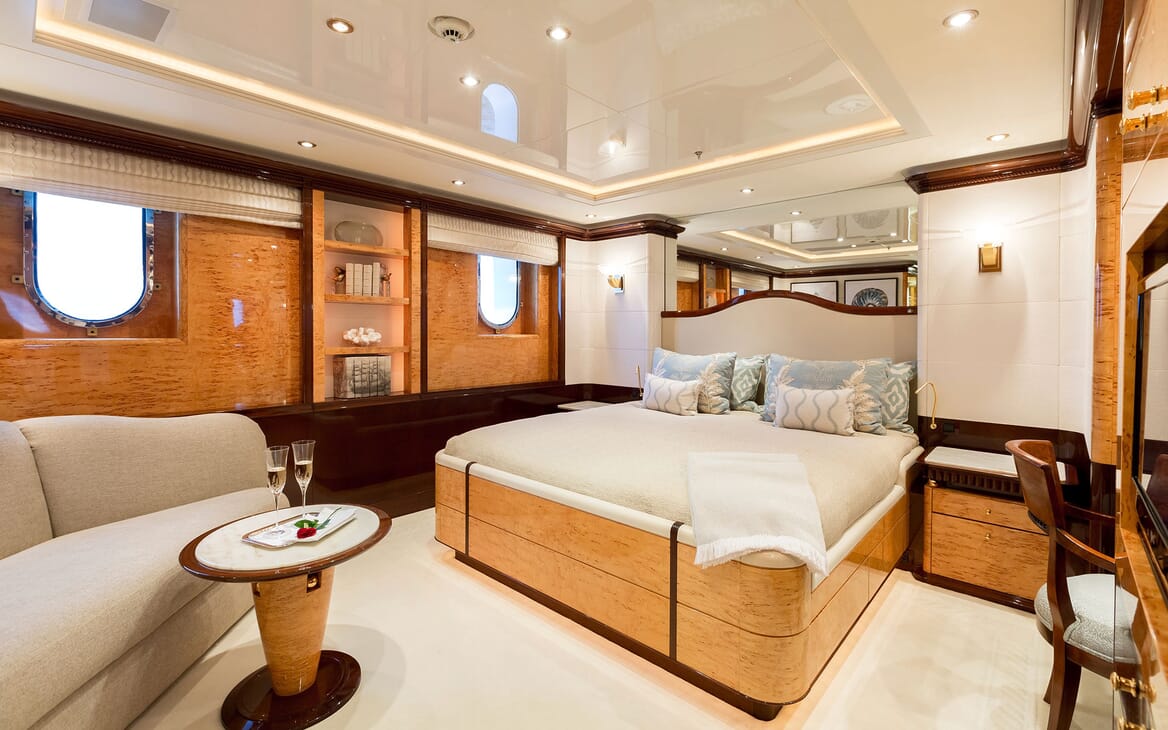 Motor Yacht LUCK LADY Guest Double Stateroom 2