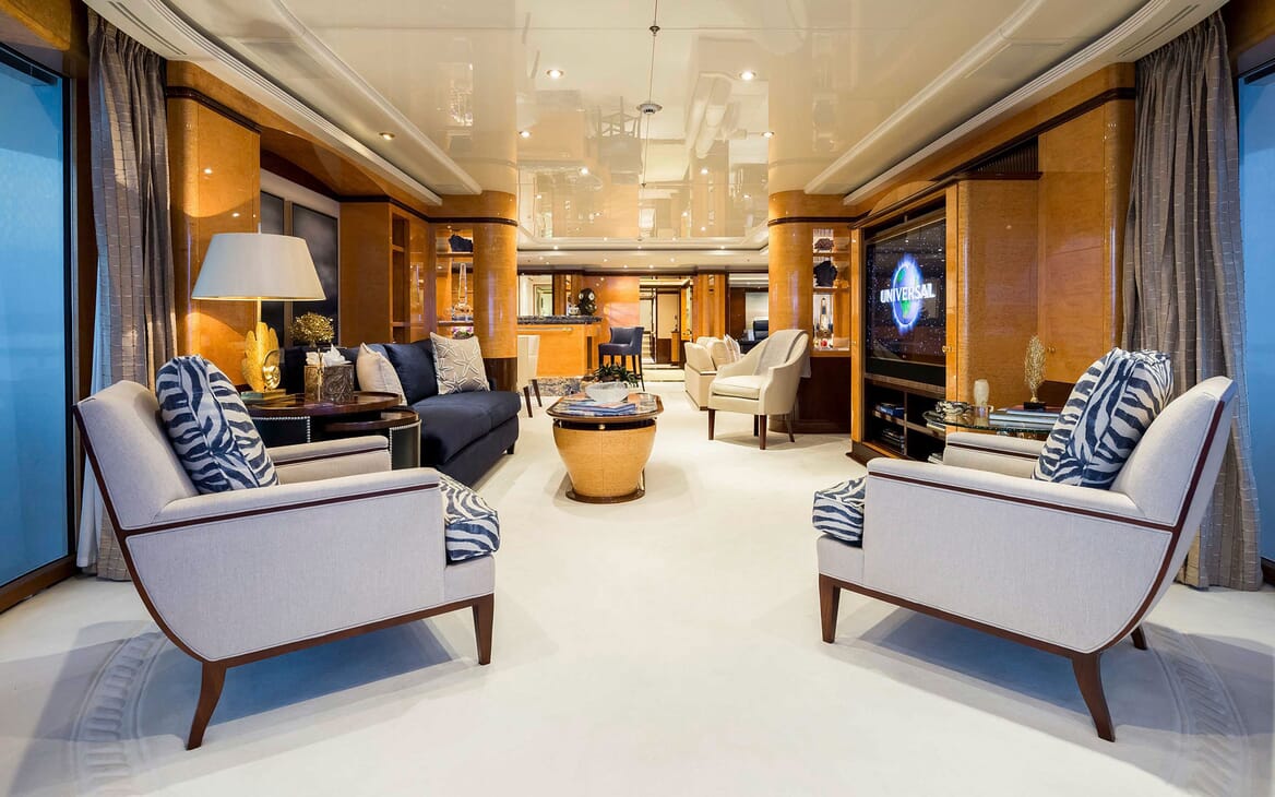 Motor Yacht LUCKY LADY Upper Deck Saloon