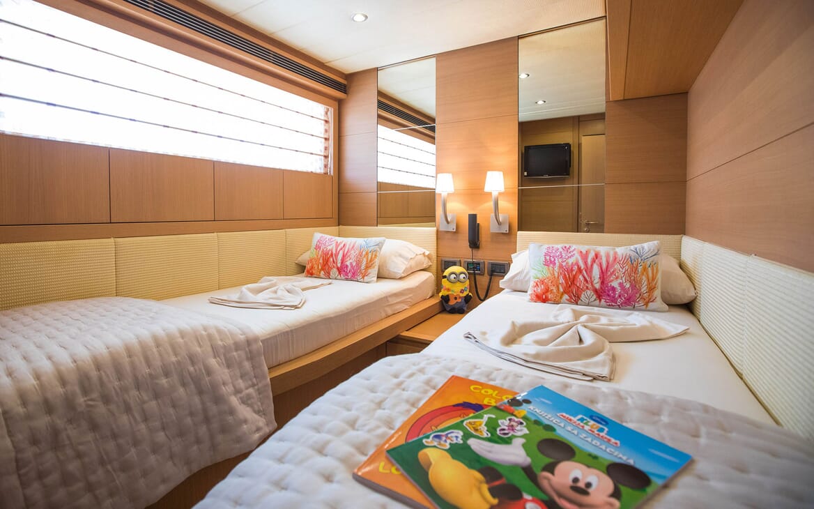 Motor Yacht SALT Guest Twin Stateroom
