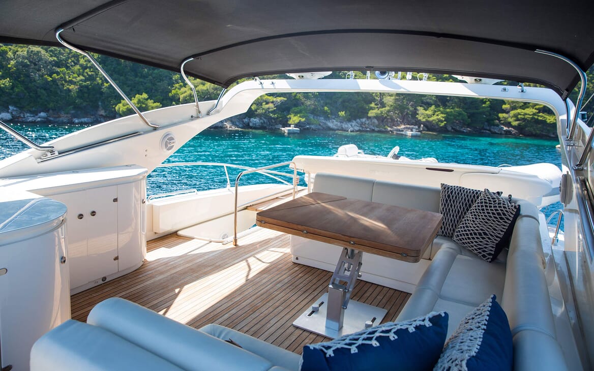 Motor Yacht SALT Sun Deck