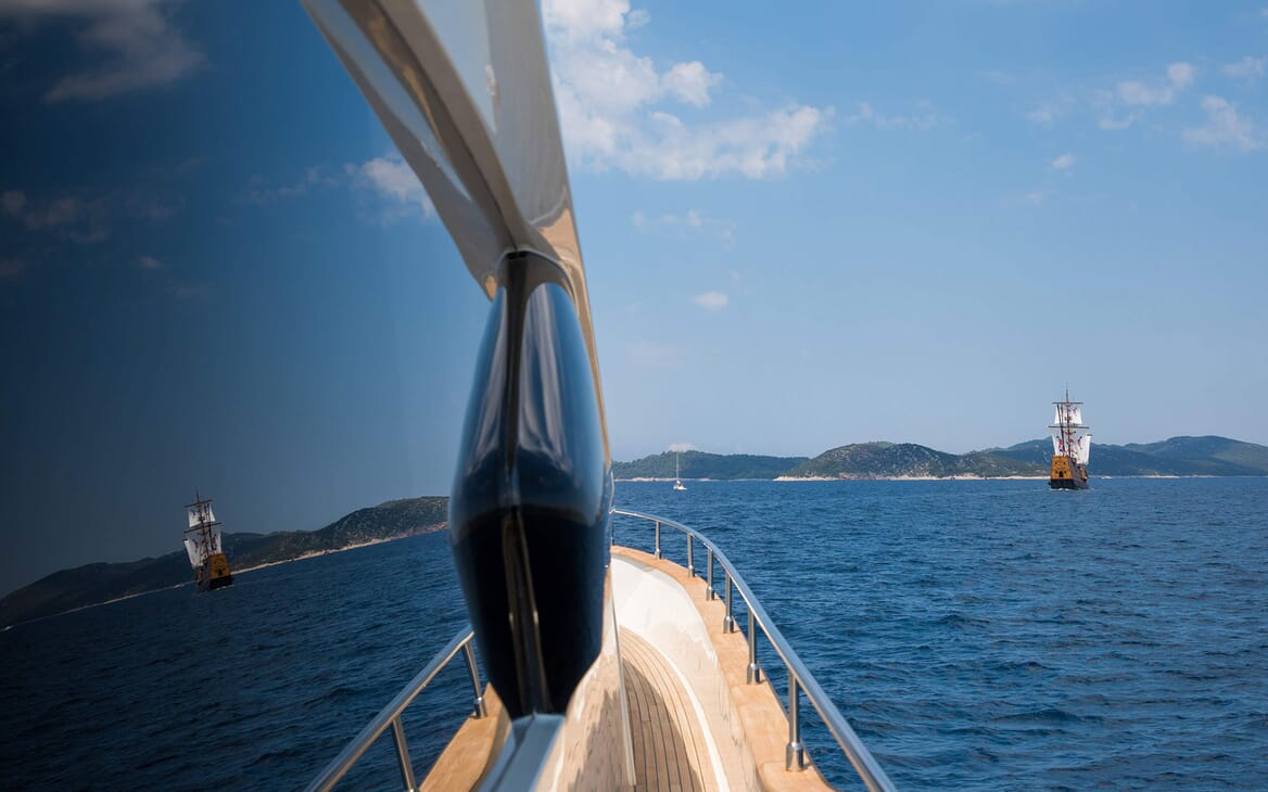 Motor Yacht SALT Walkway reflection