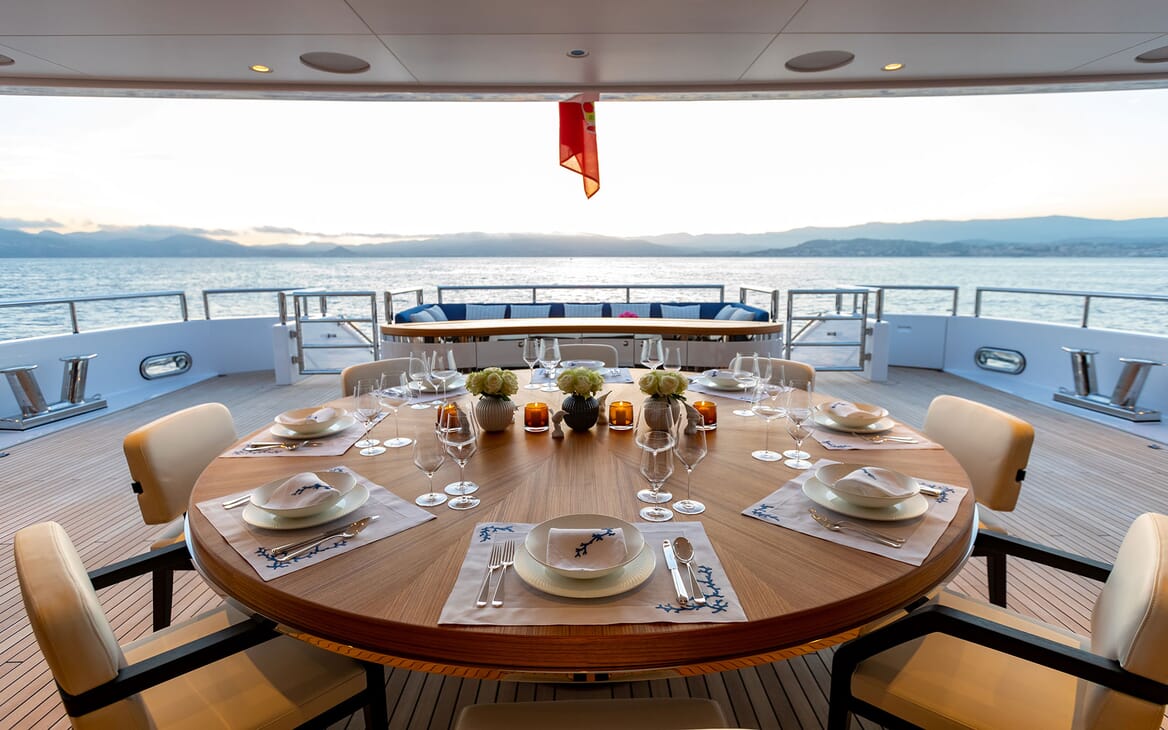 Motor Yacht SOARING Aft Deck Dining Table