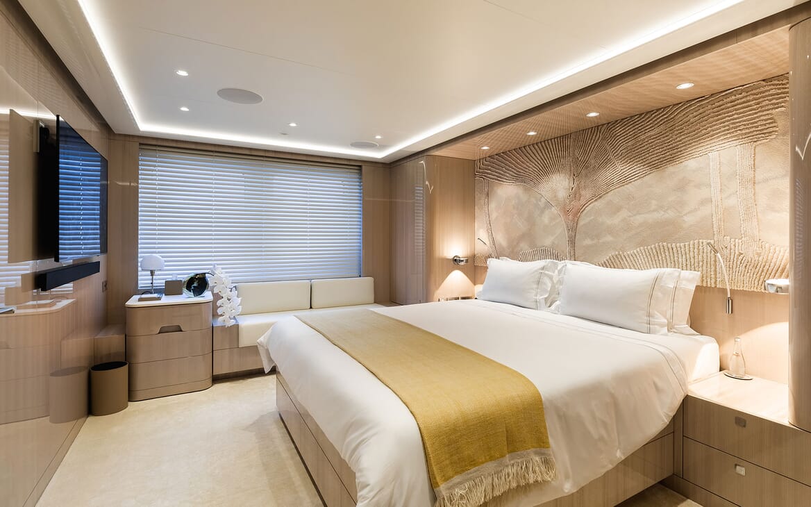 Motor Yacht SOARING VIP Guest Double Stateroom