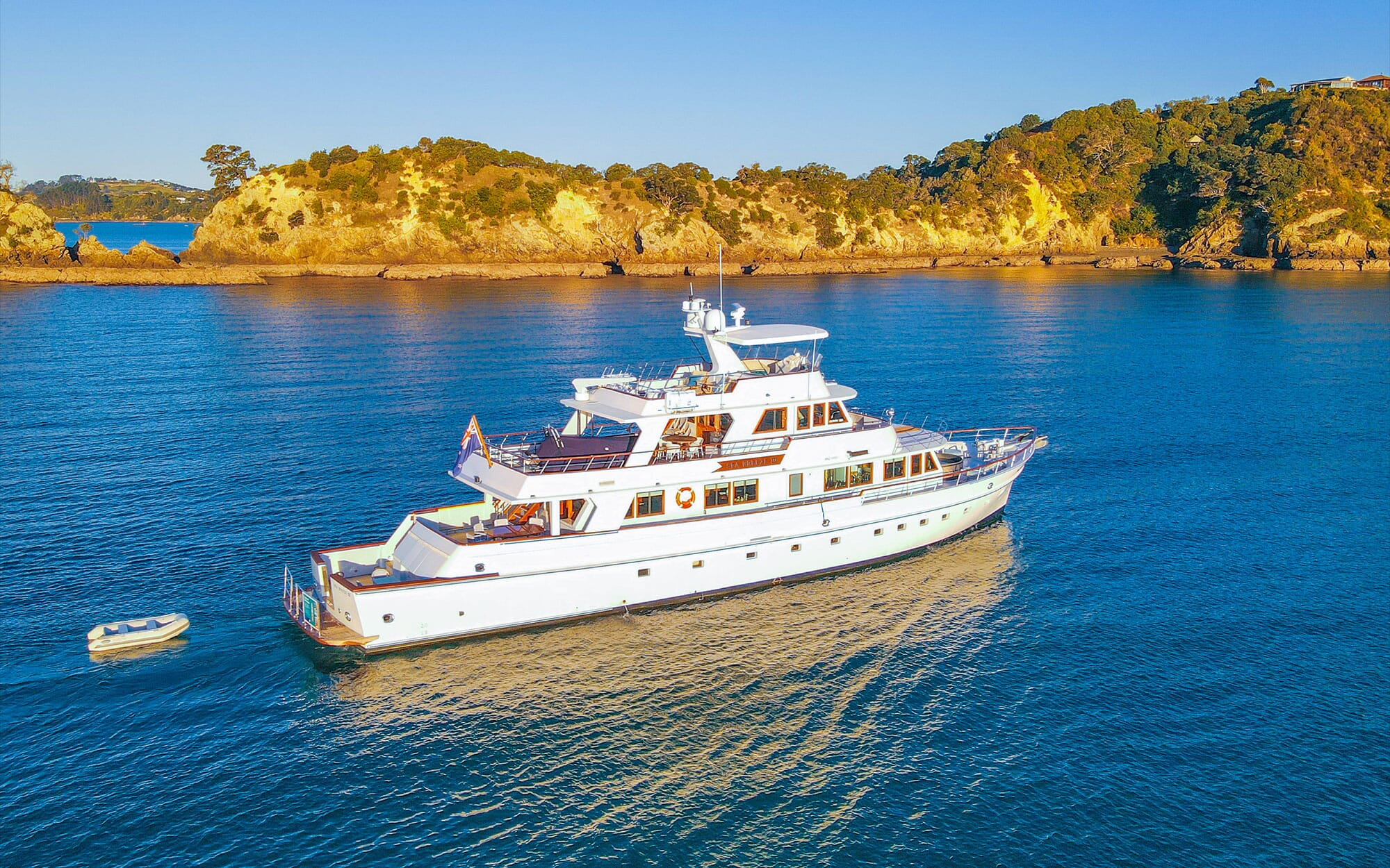 SEA BREEZE III Yacht for Charter Ocean Independence