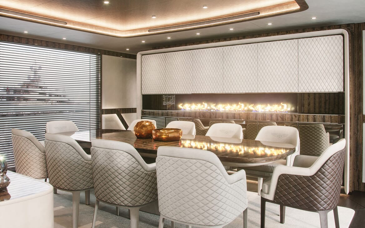 Motor Yacht DYNAMIQ G350 Dining Table Close Up