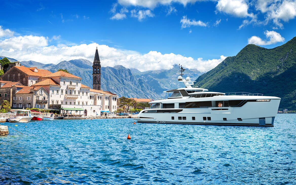 Motor Yacht DYNAMIQ G350 At Anchor in the Med