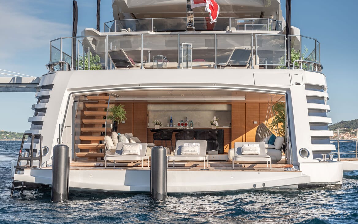 Motor Yacht LEL Fold Down Swim Plaform