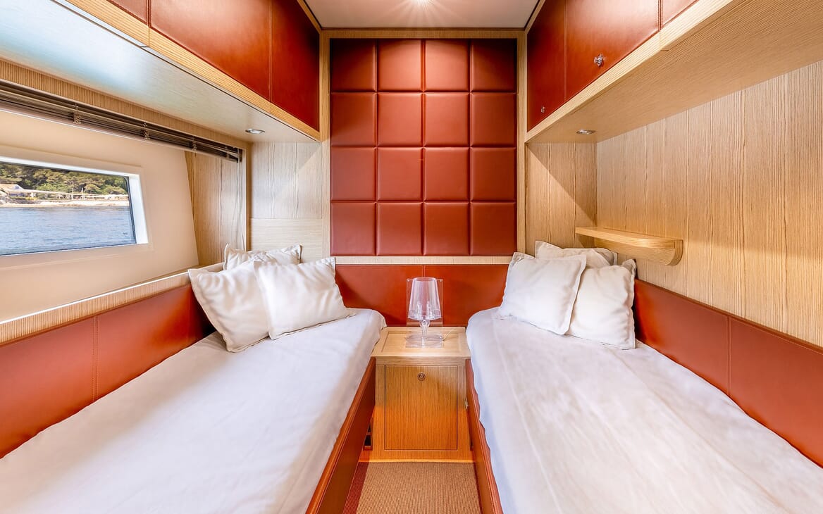 Motor Yacht R Twin Guest Stateroom