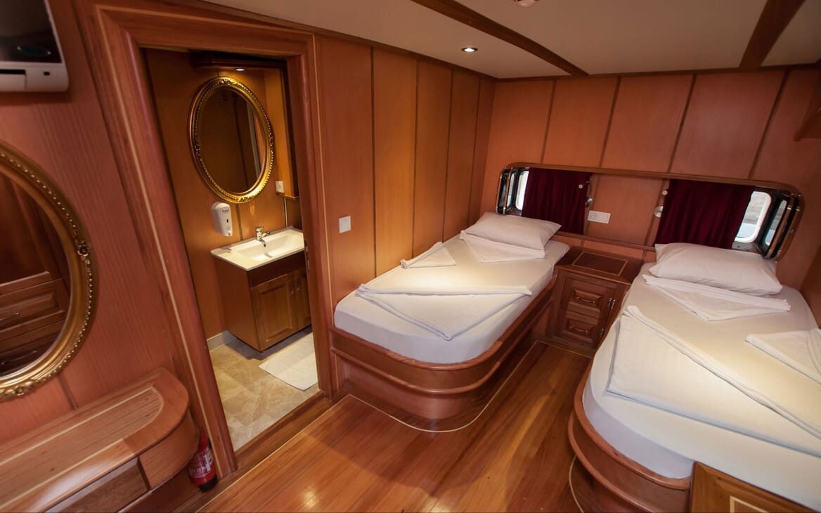 Sailing Yacht TERSANE Guest Twin Stateroom