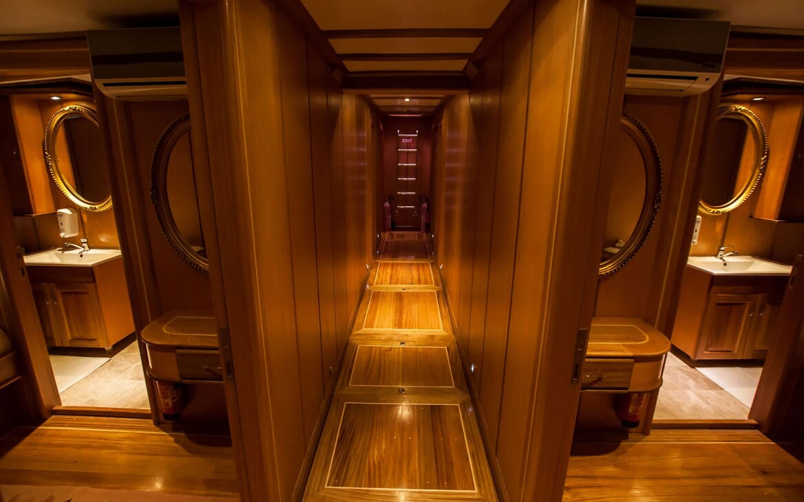 Sailing Yacht TERSANE Hallway