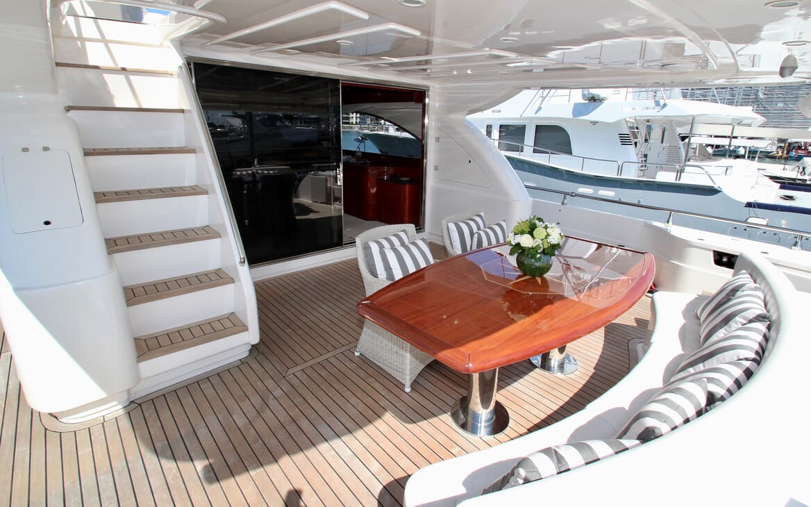 Motor Yacht TIFFANY Main Deck Aft
